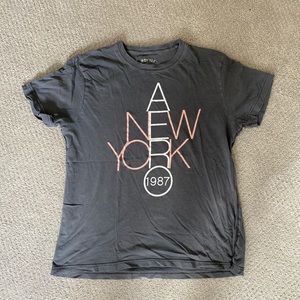 aeropostale gray graphic tshirt